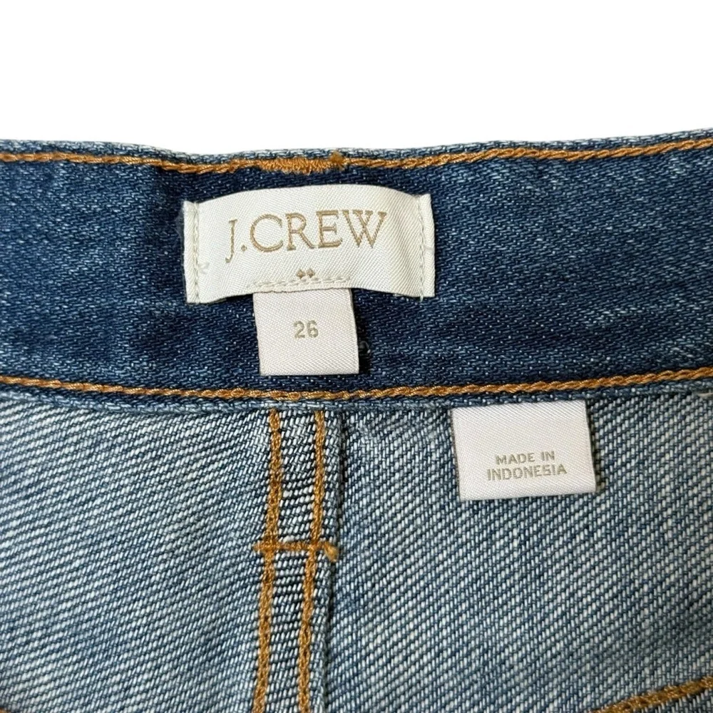 J Crew Medium Wash Blue‎ Denim Distressed Womens Size 26 Shorts Jorts Classic